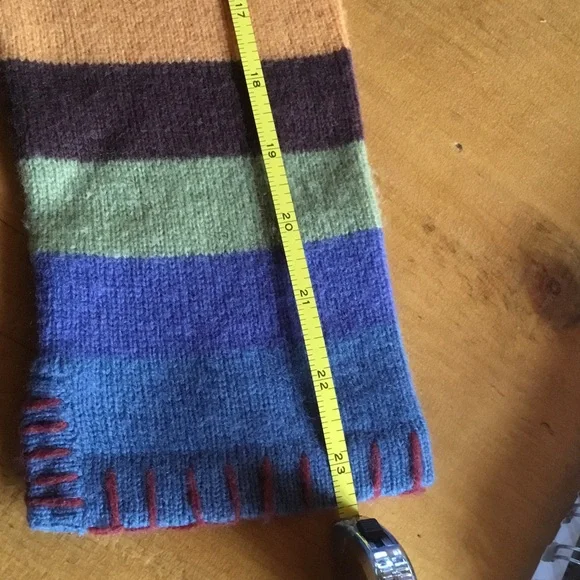 Multicolor Patchwork V-Neck Sweater - Picture 8 of 8